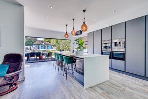 Photo 27- click for photo gallery